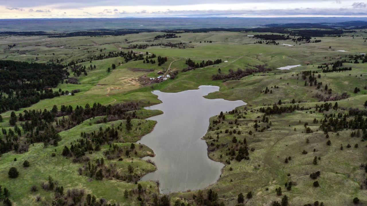 lake guest ranch Villa Devils Tower Buitenkant foto